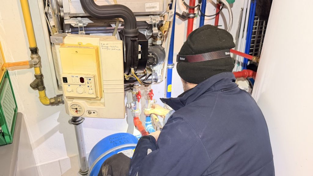 Weber & Fils technician - boiler maintenance Luxembourg